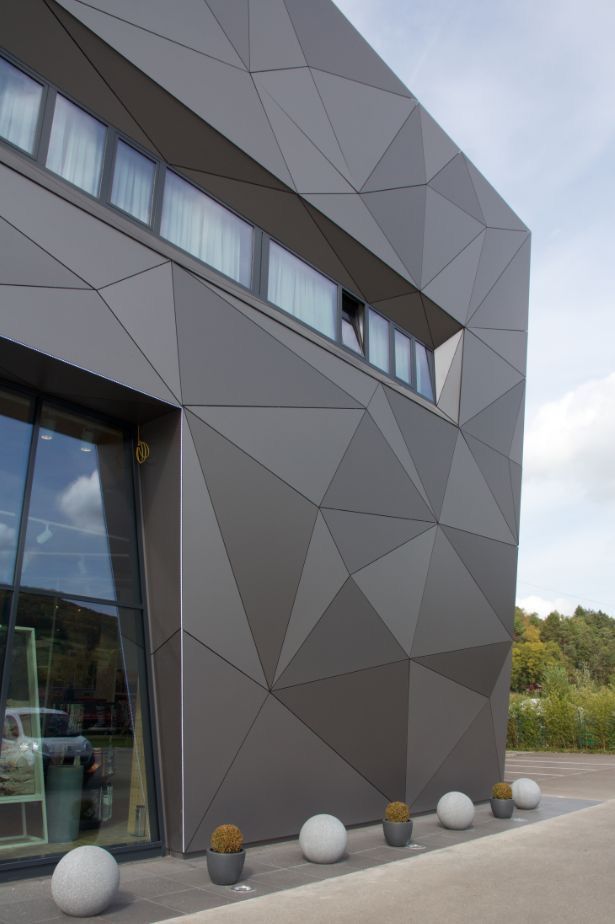 نمای کامپوزیت: زیبایی و عملکرد در دکوراسیون ساختمان